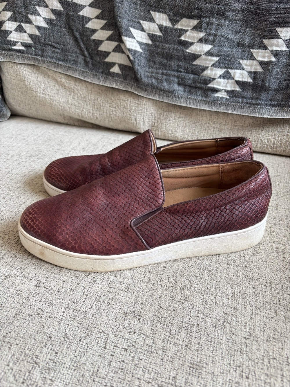 Vionic Midi Merlot Snake Size 9 - Picture 8 of 13